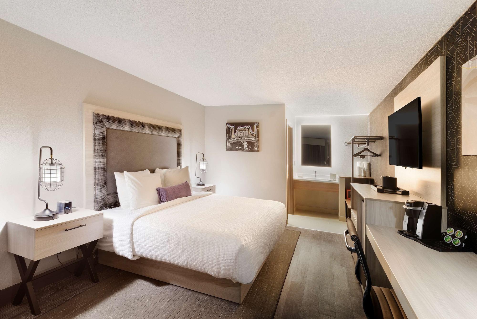 Aiden By Best Western South Reno Exterior photo