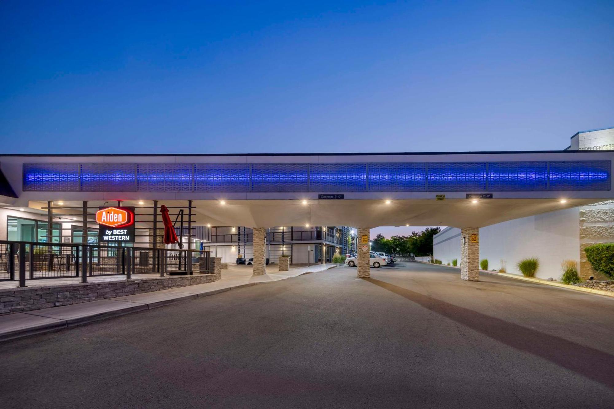 Aiden By Best Western South Reno Exterior photo