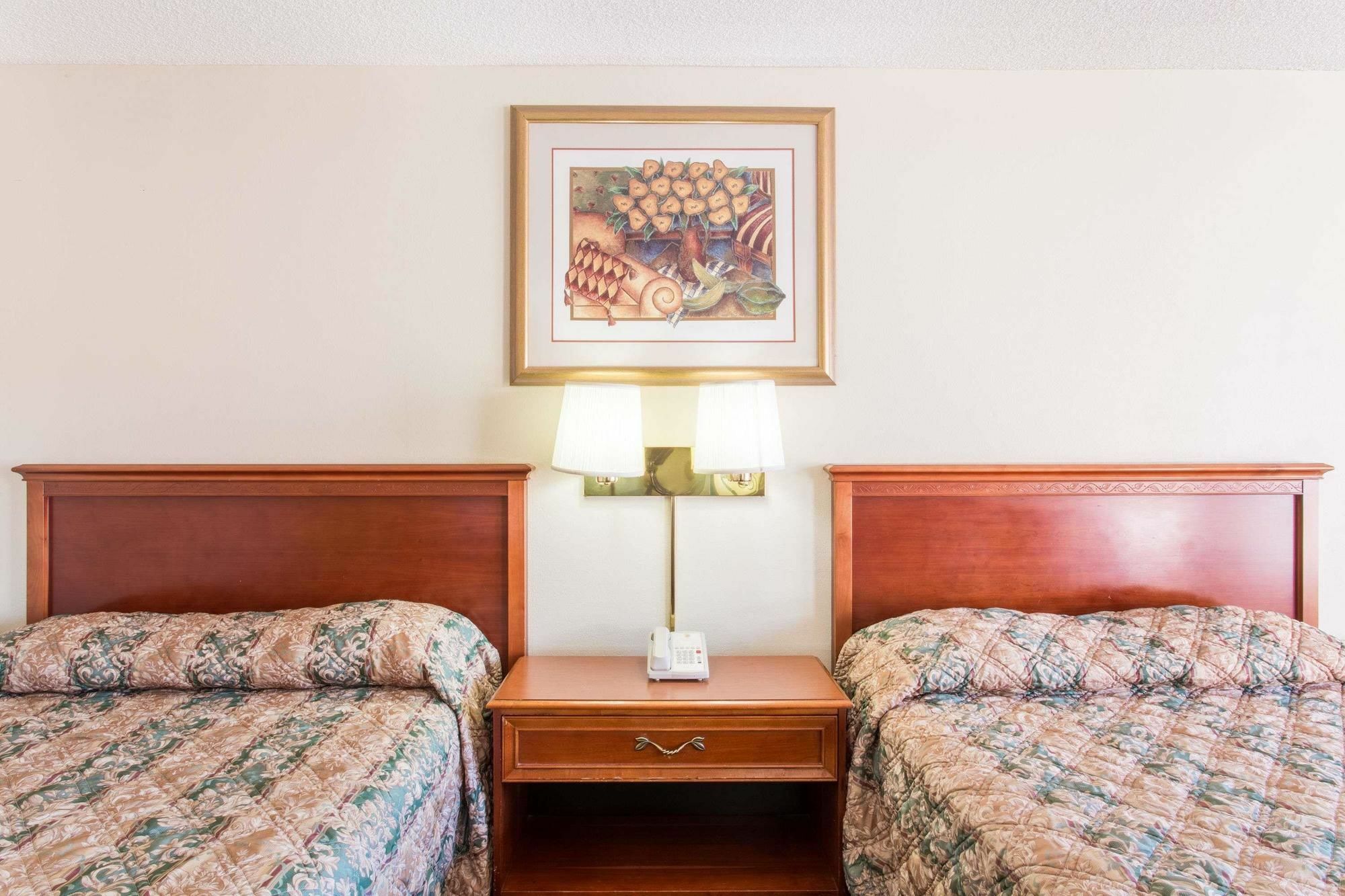 Aiden By Best Western South Reno Exterior photo